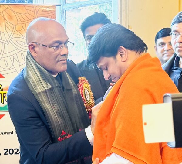 Honoured to award Bharat Gaurav 2024 to Guruji
