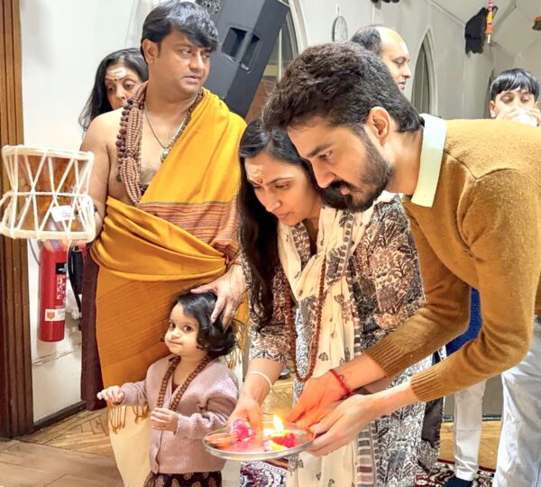 Over 3,000 devotees received blessings from Parad Shivling- London.