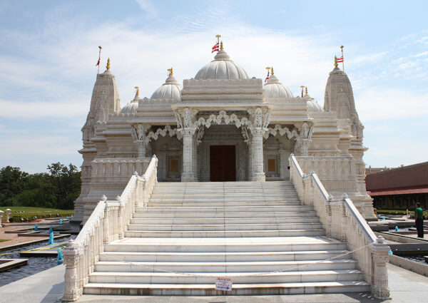 Hindu Temples In London You Can Visit For Peace And Rejuvenation