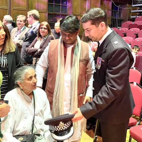 HH Rajrajeshwar Guruji Graces the Mayoral Ceremony of Cllr Anjana Patel