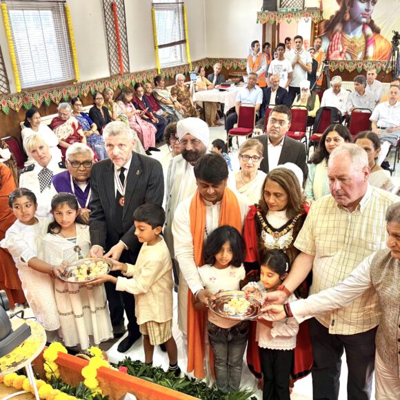 Pays Tribute to Victims of the Air India Crash.