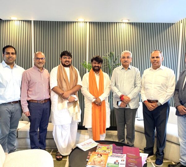 Guruji of Siddhashram visits the Garavi Gujarat Office to honor the Asian Media Group’s lasting contributions.