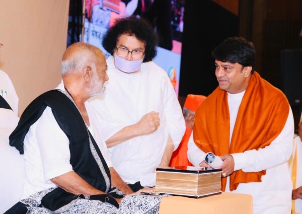 Guruji Graces Shri Ram Katha for World Peace at Bharat Mandapam Delhi.