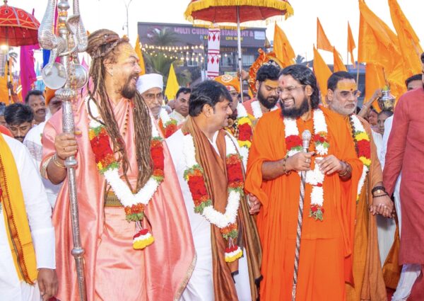 Thousands Participate in Yoga and Holy Bathing Ceremony at Goa Spiritual Festival for Unity