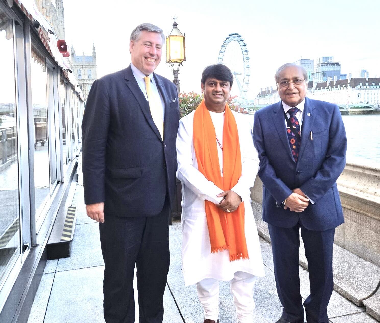GUURJI WITH LORDS
