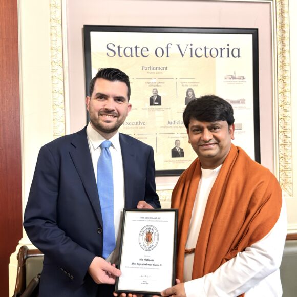 Guruji received a recognition certificate at the Interfaith Leaders Gathering in Parliament House, Melbourne.